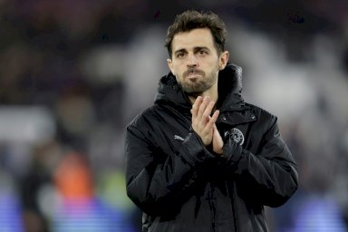 بطولة إنكلترا: غوارديولا "المستاء" يريد بقاء سيلفا في سيتي مدى الحياة