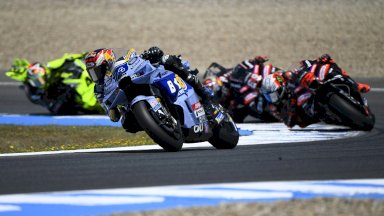 جائزة اسبانيا الكبرى: أليكس ماركيس ينهي سلسلة انتصارات بيتسيكي