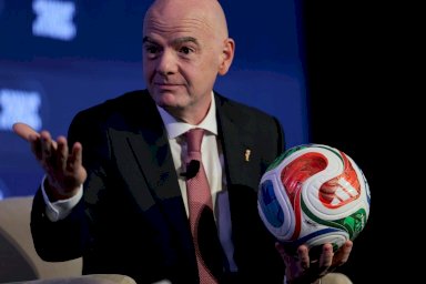 الاتحادان الآسيوي والإفريقي يدعمان ترشح إنفانتيو لولاية جديدة على رأس فيفا