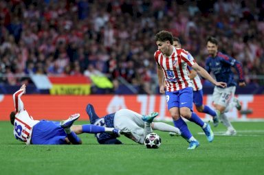دوري أبطال أوروبا: أتلتيكو مدريد يسعى إلى إظهار طموحه لمهاجمه الأرجنتيني ألفاريس